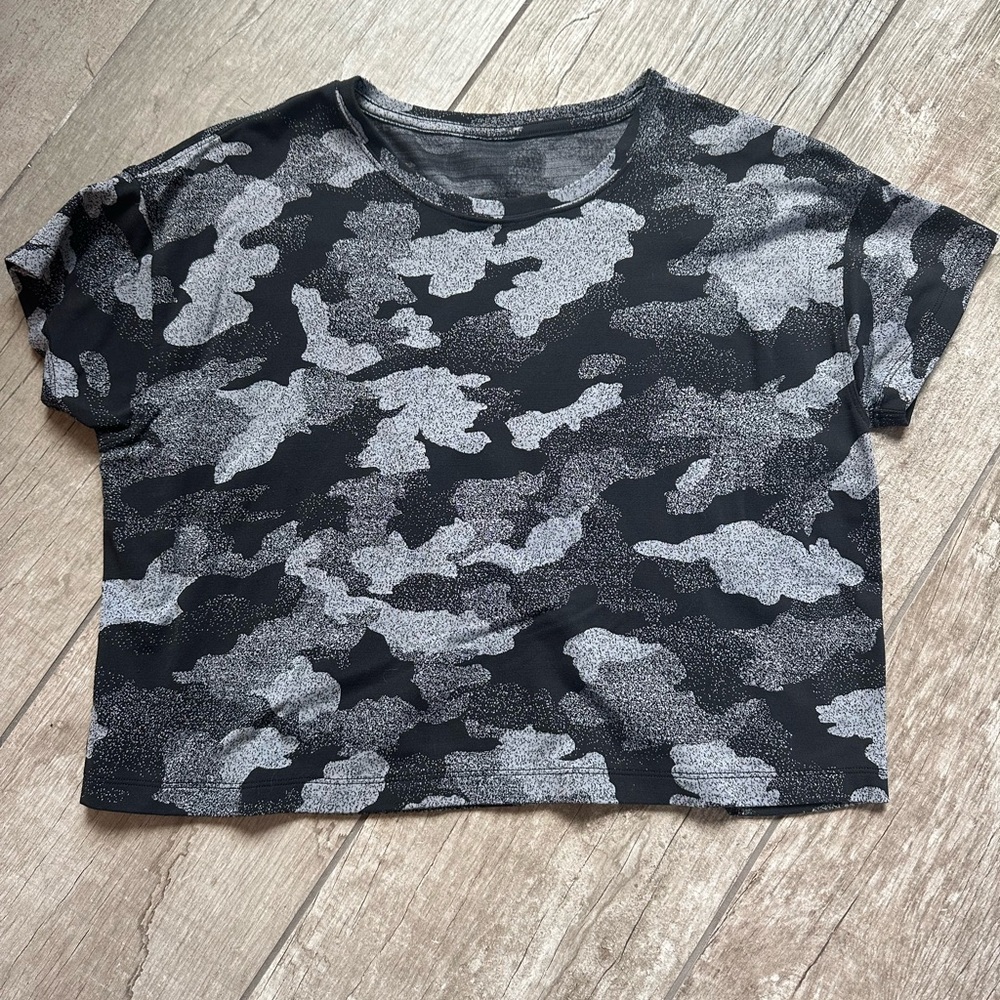 Lululemon Camo Top